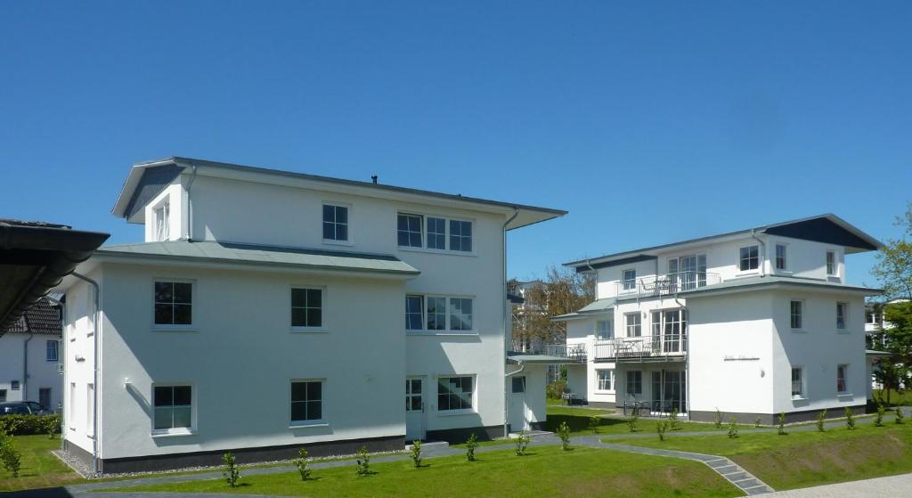 Strandhotel Villa Louisa & Appartementhaeuser Villa Josephine Und Villa Christine Юліусрух Екстер'єр фото